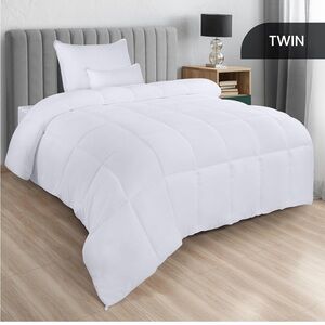 Twin size white comforter